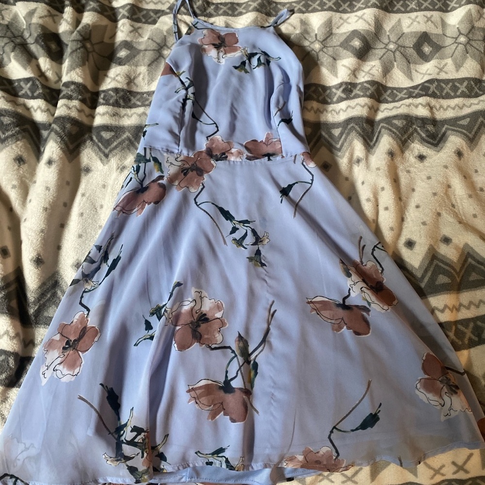 Lulus floral flowy dress!